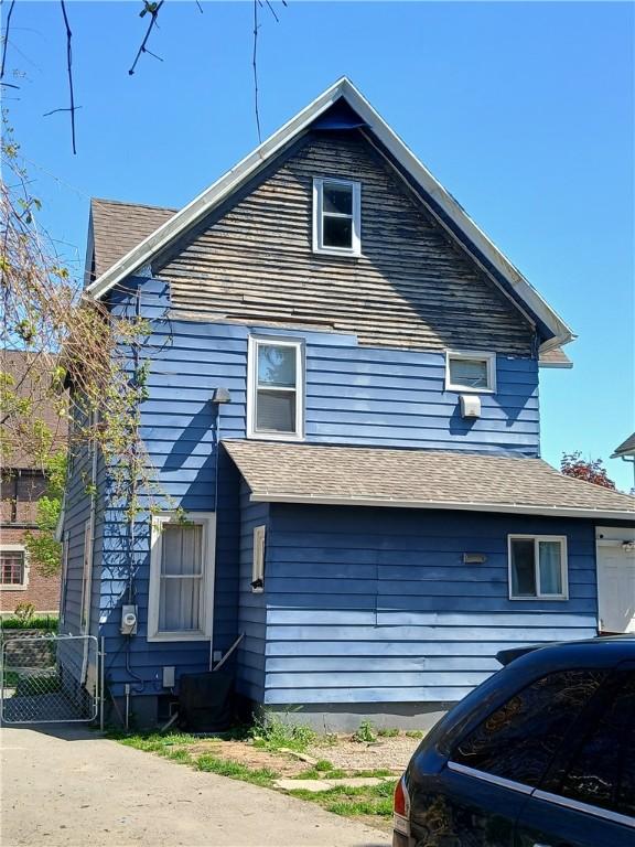 view of side of property