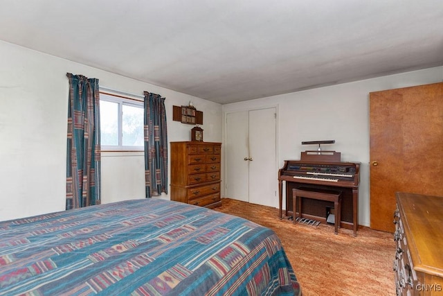 bedroom featuring carpet flooring