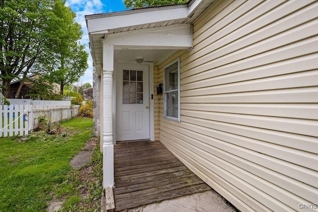6 E 6th St, Oswego-City, NY 13126 - doorway to property with fence