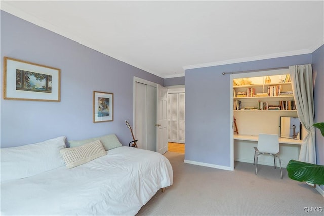 9 Bishop Dr, Manlius, NY 13066 - bedroom with carpet, ornamental molding, a closet, and baseboards