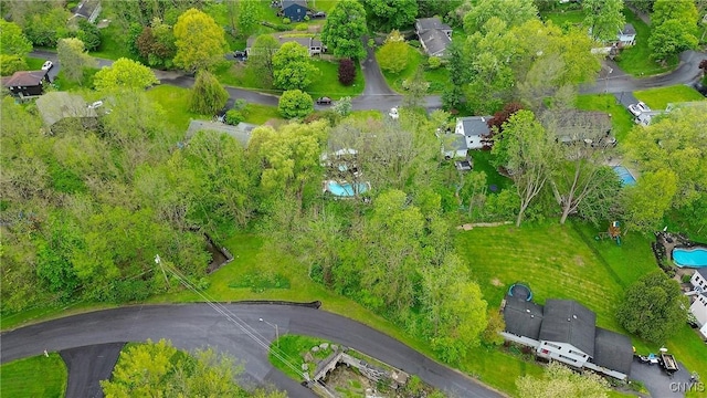 9 Bishop Dr, Manlius, NY 13066 - aerial view of a pool