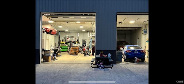 7498 Roberts St, Lenox, NY 13032 - view of garage