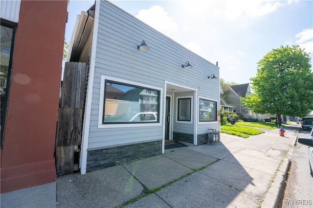 2282 Seneca St, Buffalo, NY 14210 - view of side of property with fence