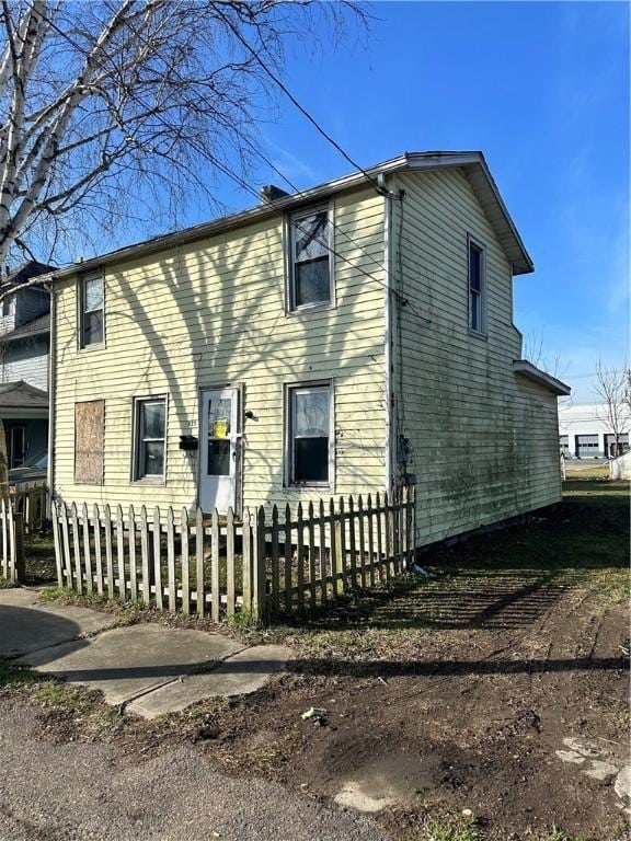 823 Canal St, Elmira-City, NY 14901 - view of front of property featuring fence