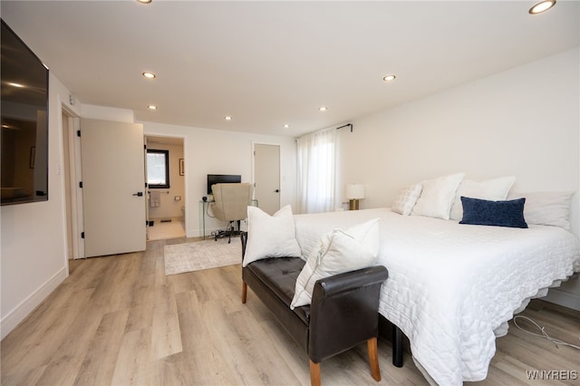 14 Wynngate Ln, Amherst, NY 14221 - bedroom featuring recessed lighting, light wood-type flooring, and ensuite bath