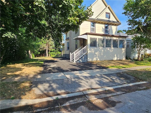 5 Hyde Park, Batavia City, NY 14020 - photo 1
