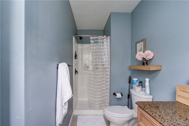 467 Barben Ave, Watertown-City, NY 13601 - bathroom featuring toilet, curtained shower, and a textured ceiling
