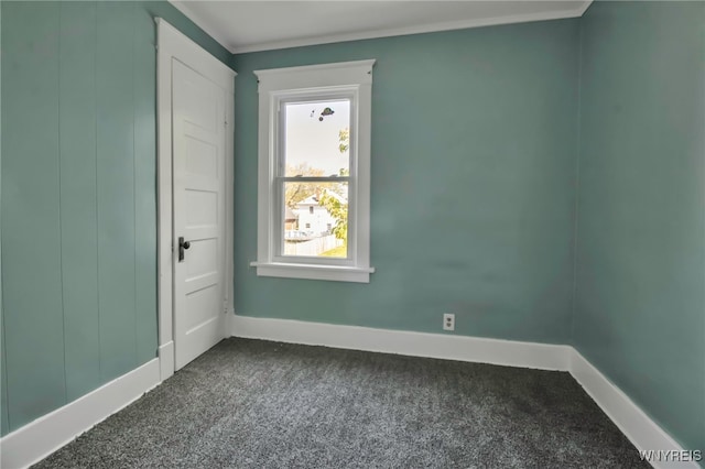 2254 Grand Ave, Niagara Falls, NY 14301 - unfurnished room with dark carpet and baseboards