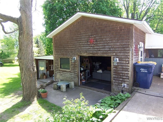 view of outdoor structure