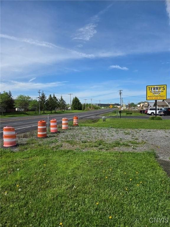 6225 E Taft Rd, Cicero, NY 13212