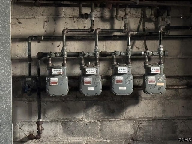 236 N Midler Ave, Syracuse, NY 13206 - utilities featuring gas meter