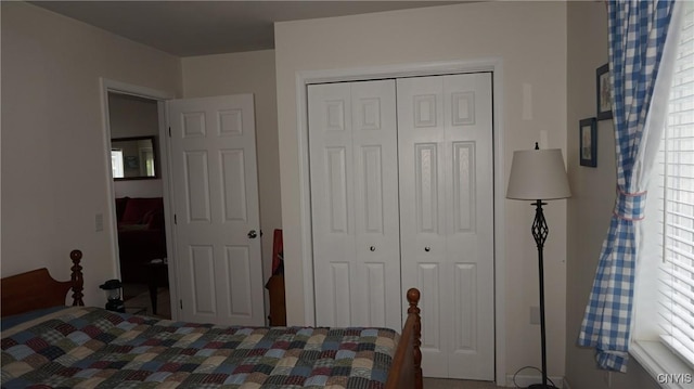 bedroom with a closet