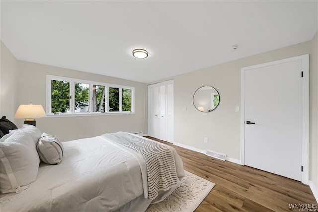 425 W Ln, Lewiston, NY 14092 - bedroom featuring wood finished floors and baseboards