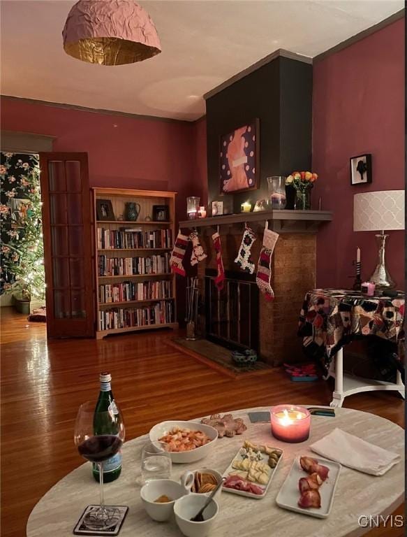 18 Avery Pl, Utica, NY 13502 - living area featuring wood finished floors