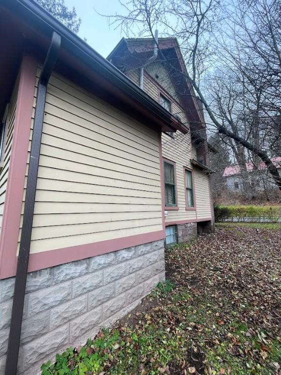 211 Main St, Delhi, NY 13753 - view of home's exterior