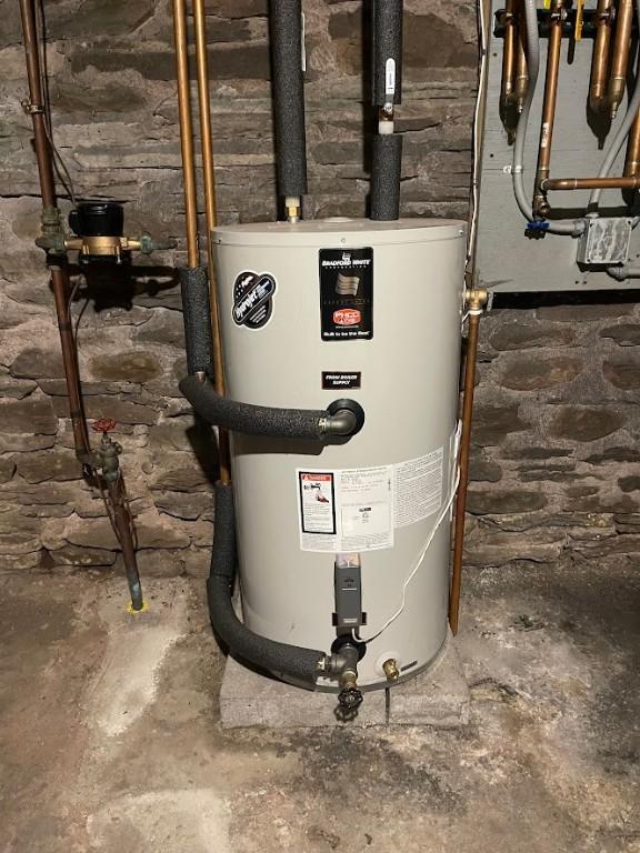 211 Main St, Delhi, NY 13753 - utilities featuring water heater