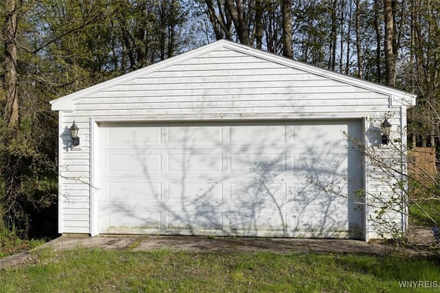 9910 Shorecliff Rd, Evans, NY 14006 - view of detached garage