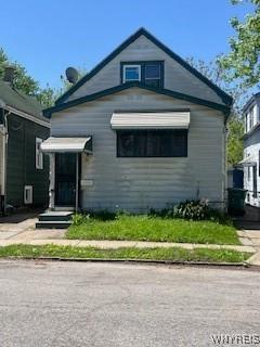 56 Blake St, Buffalo, NY 14211 - view of bungalow-style house