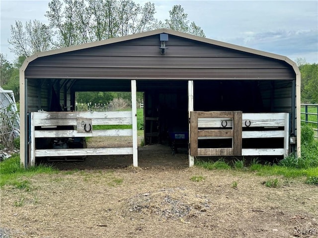 436 Mcgowan Rd, Frankfort, NY 13357 - view of horse barn