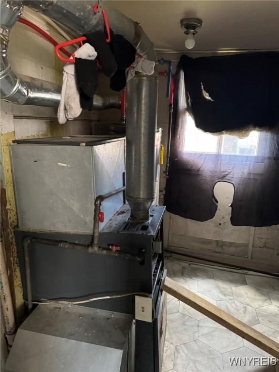 218 French St, Buffalo, NY 14211 - view of utility room