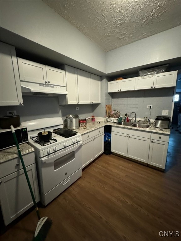 109 Parkside Ave, Syracuse, NY 13207 - photo 3