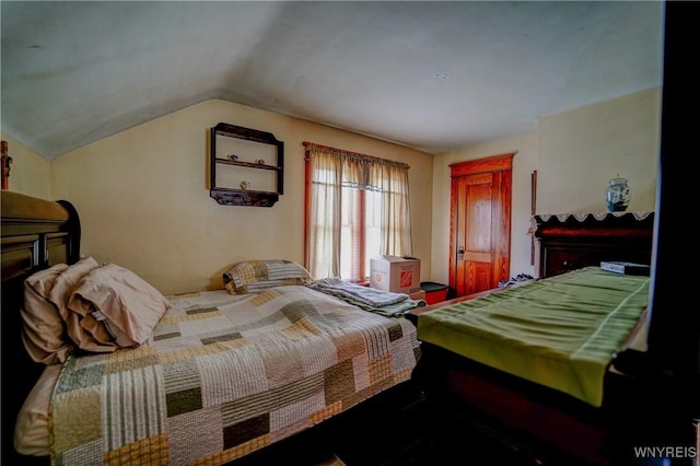 72 W 5th St, Dunkirk-City, NY 14048 - bedroom featuring lofted ceiling