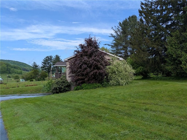 1405 W Main St, Smethport-Borough, PA 16749 - view of grassy yard
