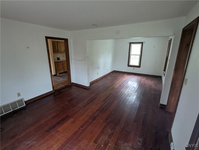 51 Warren St, Tully, NY 13159 - photo 3