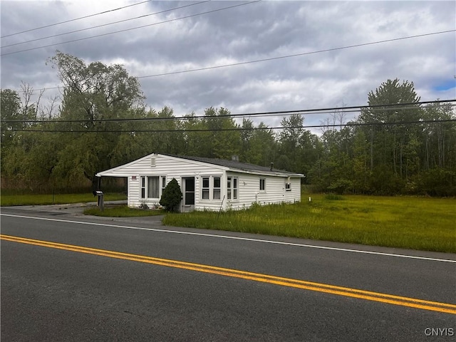 9572 Caughdenoy Rd, Clay, NY 13029