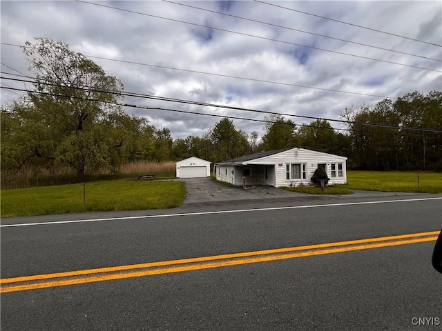 9572 Caughdenoy Rd, Clay, NY 13029