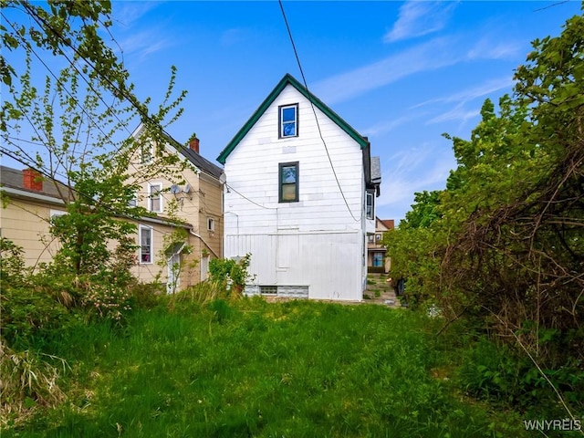 view of side of property