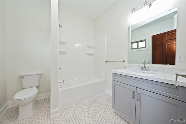 249 E St, Buffalo, NY 14207 - bathroom with vanity, toilet, baseboards, and washtub / shower combination