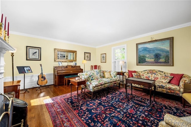 85 Windsor Ave, Buffalo, NY 14209 - living room featuring ornamental molding and wood finished floors