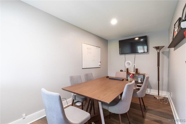 4830 Transit Rd, Cheektowaga, NY 14043 - dining space featuring baseboards, wood finished floors, and recessed lighting