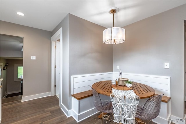 4830 Transit Rd, Cheektowaga, NY 14043 - dining area with wood finished floors, baseboards, recessed lighting, and breakfast area