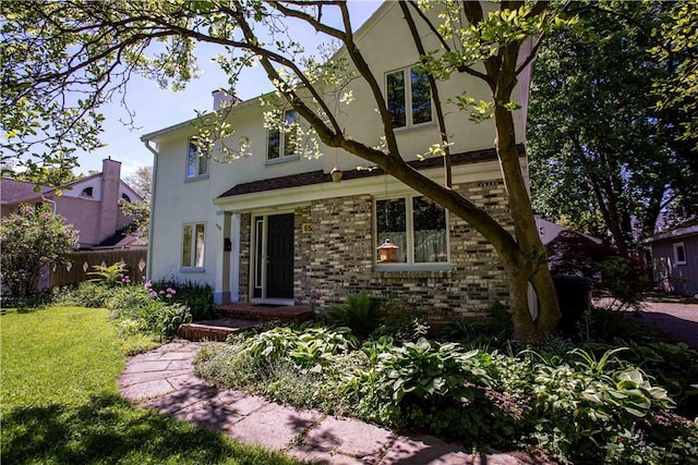 view of front facade with stucco siding