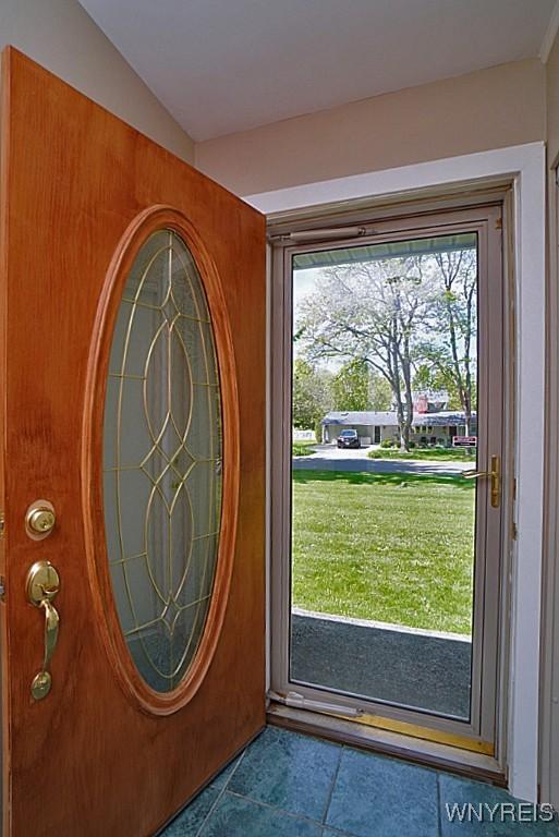 458 Kenwood Dr, Lewiston, NY 14092 - entrance foyer with tile patterned floors