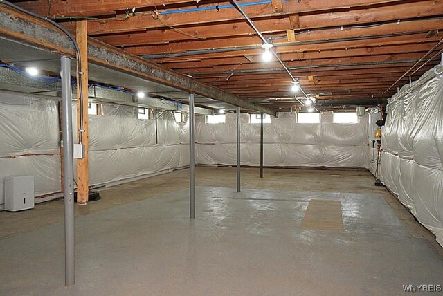 458 Kenwood Dr, Lewiston, NY 14092 - view of unfinished below grade area