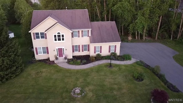 7899 E Ridge Pointe Dr, Manlius, NY 13066 - view of front facade featuring a front yard