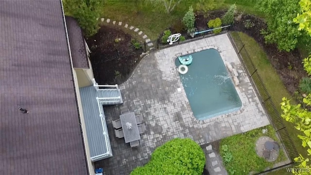 7899 E Ridge Pointe Dr, Manlius, NY 13066 - aerial view of a pool