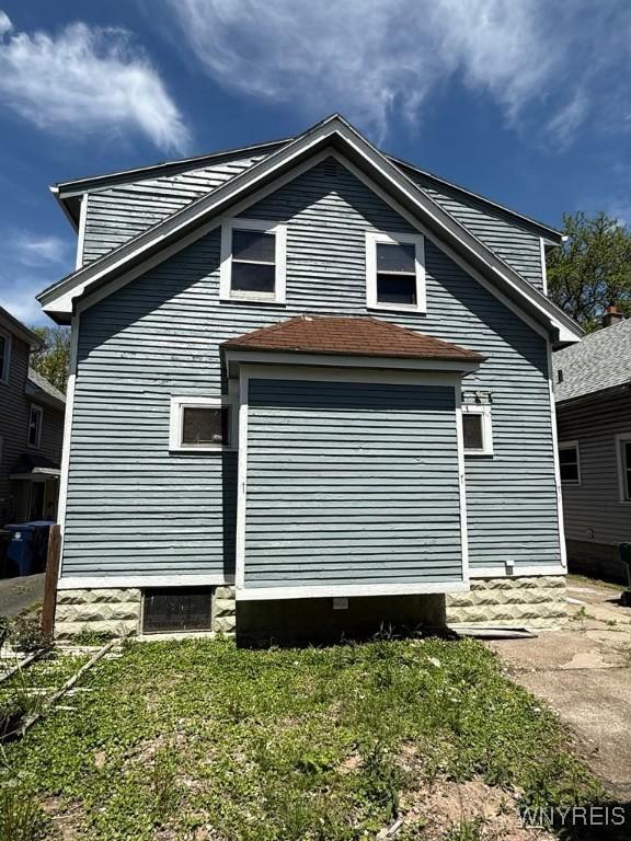 view of home's exterior