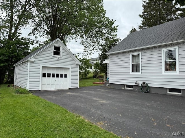 41 Young Ave, New Hartford, NY 13417 - view of detached garage