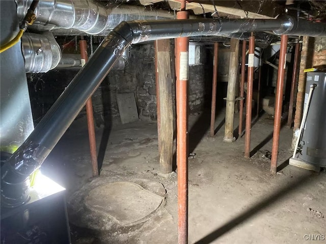 308 Rowland St, Syracuse, NY 13204 - unfinished below grade area featuring gas water heater