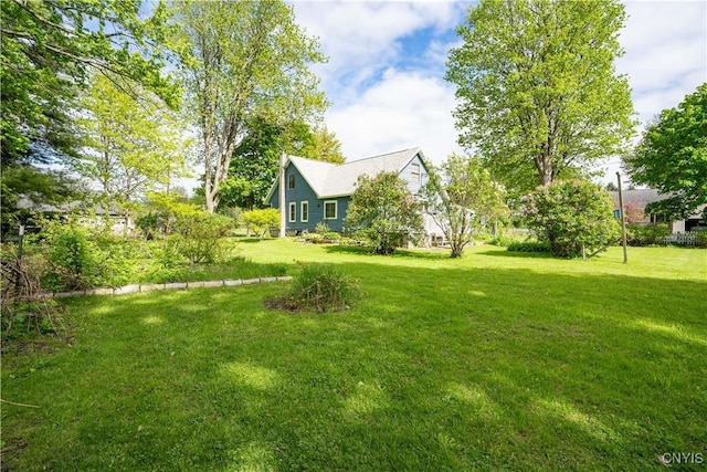 485 E Joseph St, Cape Vincent, NY 13618 - view of grassy yard