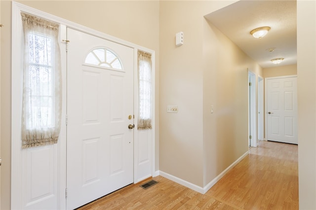 15 Stag Creek Trl, Clarkson, NY 14420 - entryway featuring light wood-style flooring and baseboards