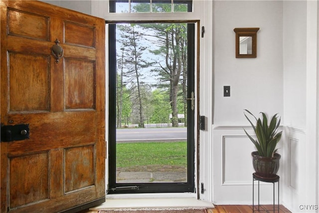 2875 W Lake Rd, Cazenovia, NY 13035 - view of foyer