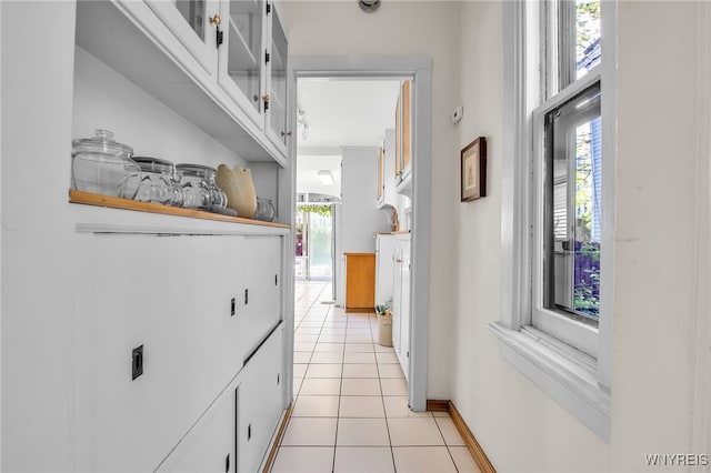 41 Irving Pl, Buffalo, NY 14201 - corridor with light tile patterned floors and baseboards