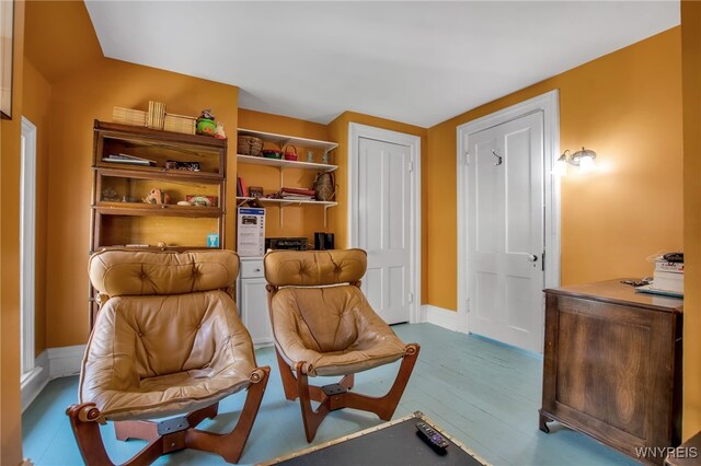 41 Irving Pl, Buffalo, NY 14201 - living area featuring wood finished floors and baseboards