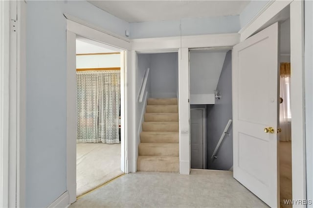 84 Newfield St, Buffalo, NY 14207 - view of stairs