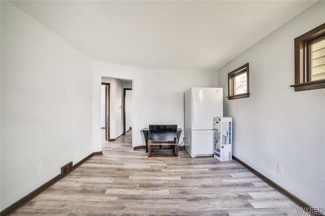 417 24th St, Niagara Falls, NY 14303 - empty room featuring wood finished floors and baseboards